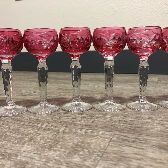 NACHTMANN TRAUBE 14.5" HEAVY CRYSTAL CRANBERRY CUT TO CLEAR DECANTER & glasses - Picture 2 of 9